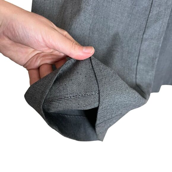 3 for $30! Gap grey wide leg trousers. Size 2 - Picture 5 of 8